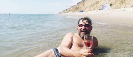 Захід сонця на пляжі за розмовою про винну мапу України