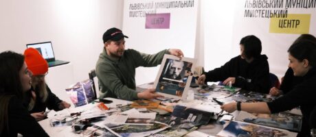 Арт-терапія колажування з Романом Щербаном