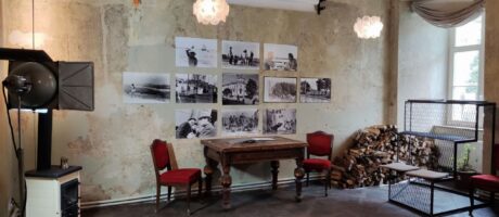Авторська екскурсія виставкою «Пам’ять роду. Маріуполь 70-80-х років на фотографіях з сімейних альбомів»